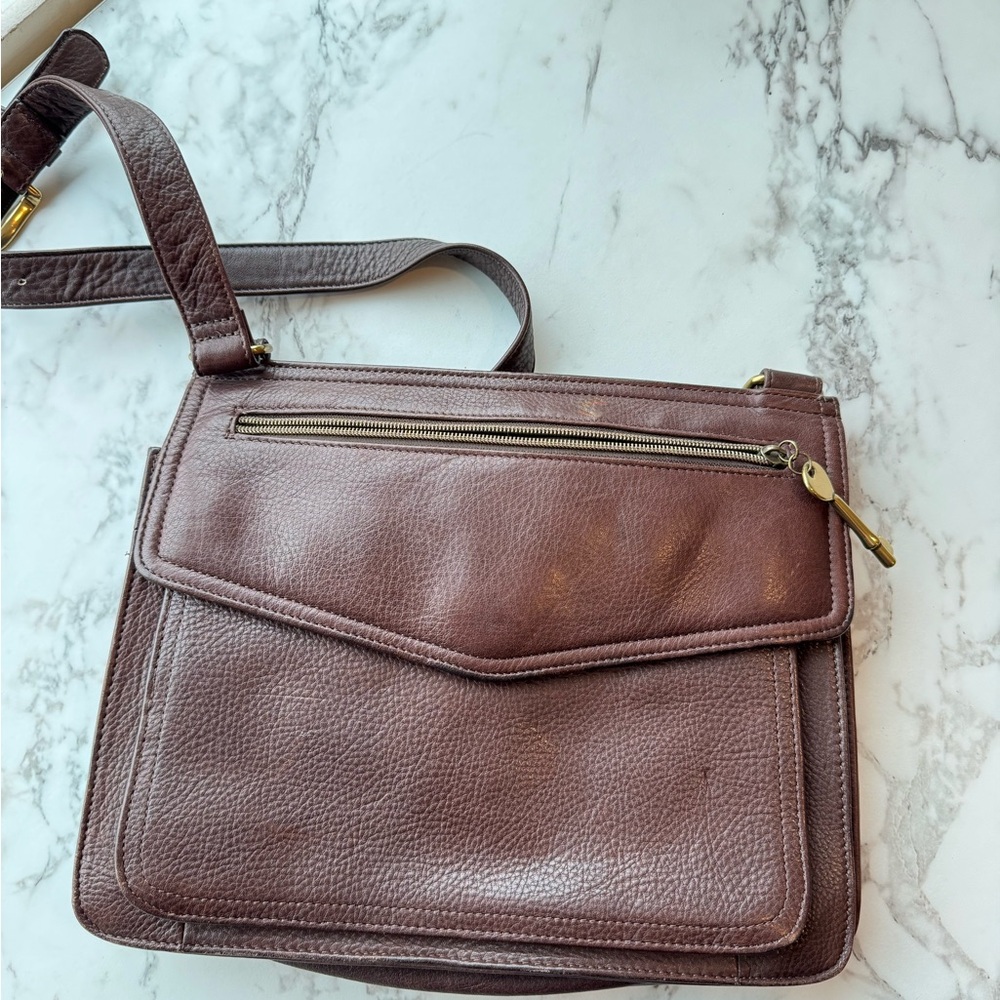 Vintage Fossil leather crossbody bag